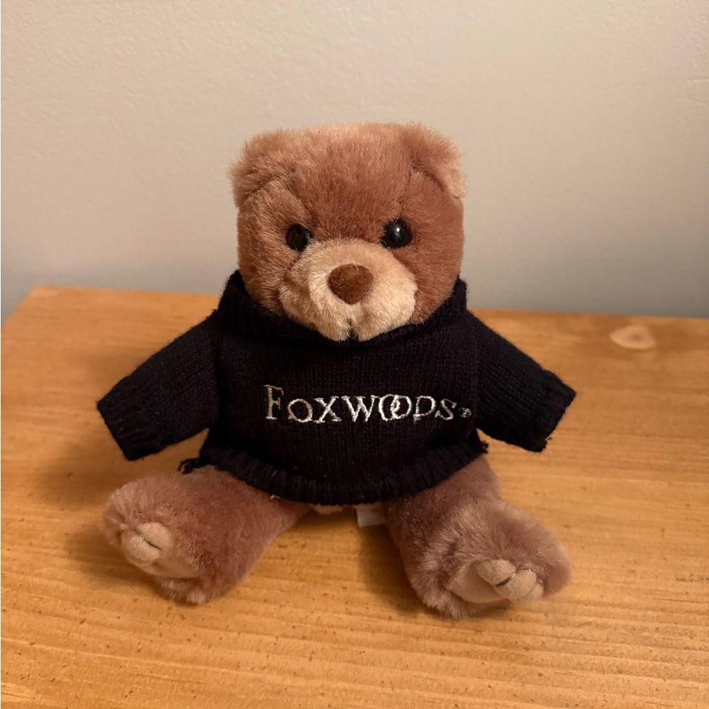 NWOT Foxwoods Casino Teddy Bear with Sweater